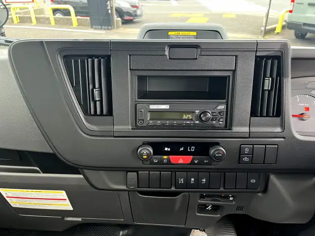 マツダ タイタン 小型 平ボディ 2TG-LKR88AF R7の中古トラック画像12