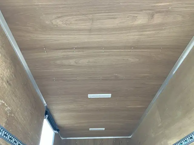 三菱 キャンター 小型 アルミバン サイドドア 2RG-FEB50の中古トラック画像6