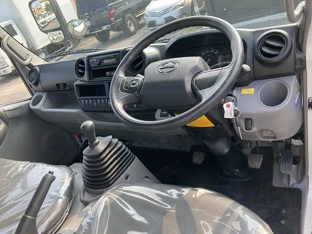 日野 デュトロ 小型 平ボディ 2RG-XZU655M H31/R1の中古トラック画像10