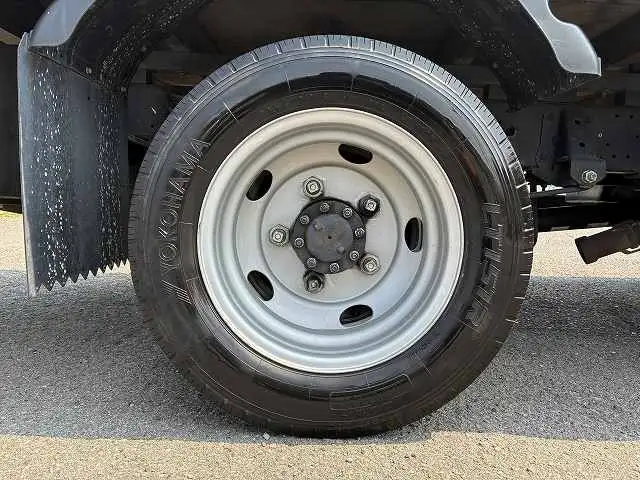 いすゞ エルフ 小型 平ボディ TRG-NMR85R H27の中古トラック画像20