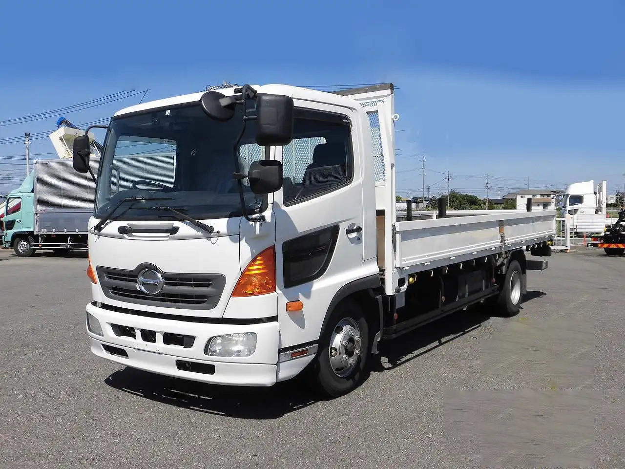日野 レンジャー 中型/増トン 平ボディ 床鉄板 TKG-FC7JJAA の中古トラック【車両No.197352】