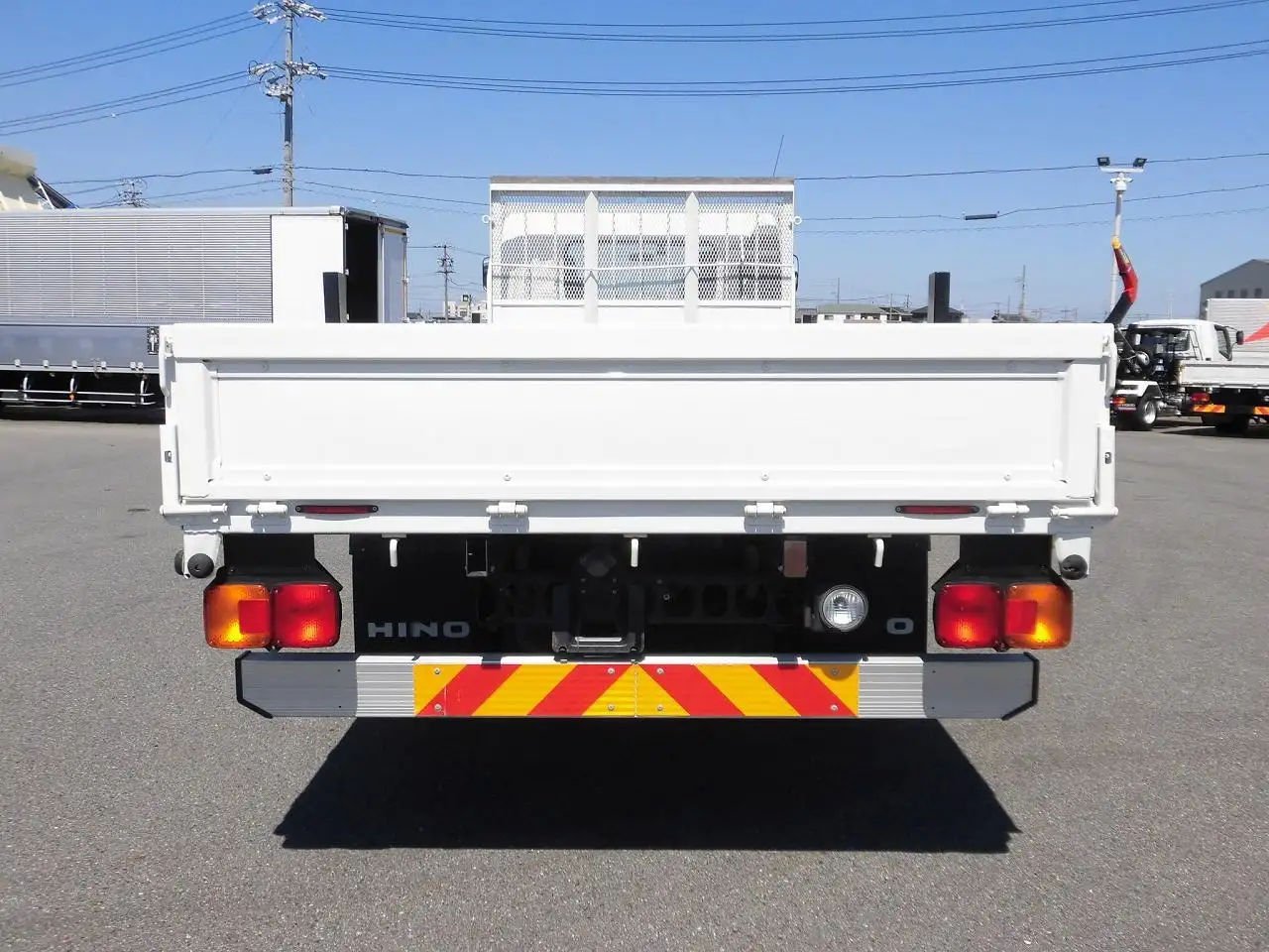 日野 レンジャー 中型/増トン 平ボディ 床鉄板 TKG-FC7JJAAの中古トラック画像4