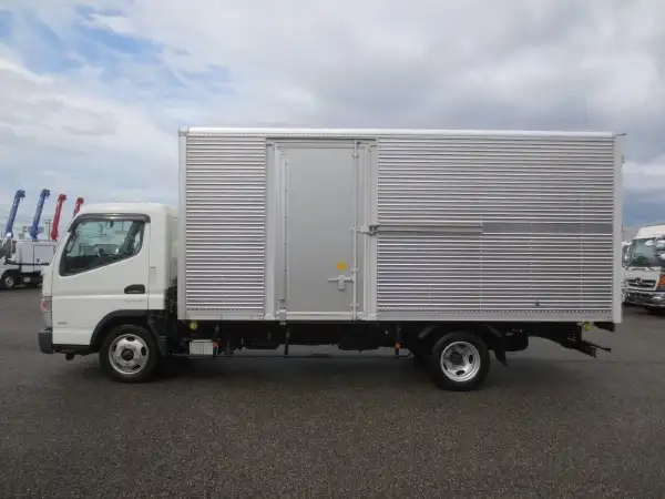 三菱 キャンター 小型 アルミバン サイドドア 2PG-FEB50の中古トラック画像8