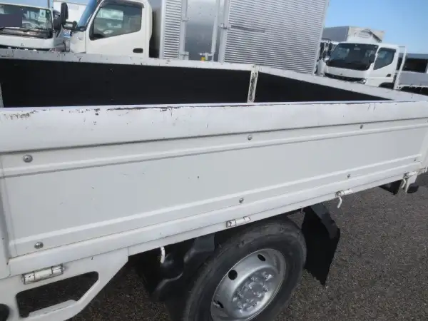 マツダ タイタン 小型 平ボディ Wキャブ 床鉄板の中古トラック画像10