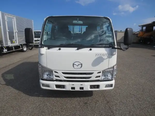 マツダ タイタン 小型 平ボディ Wキャブ 床鉄板の中古トラック画像2