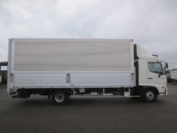日野 レンジャー 中型/増トン ウイング パワーゲート ベッドの中古トラック画像6