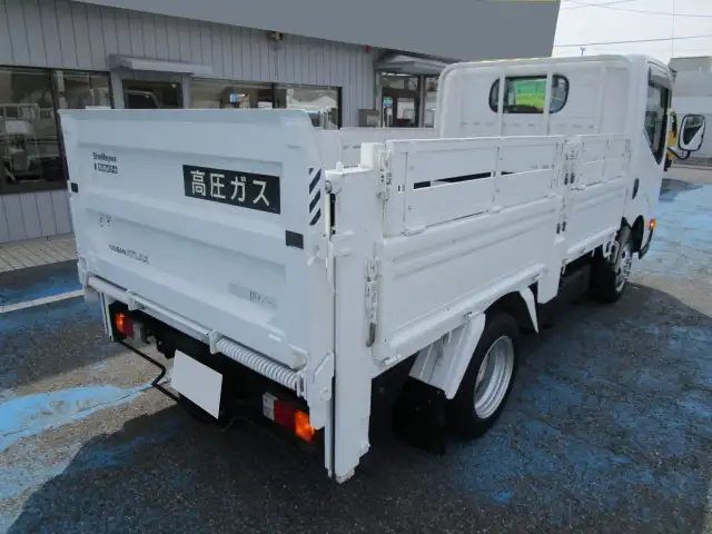 日産 アトラス 小型 平ボディ パワーゲート CBF-SQ2F24の中古トラック画像3