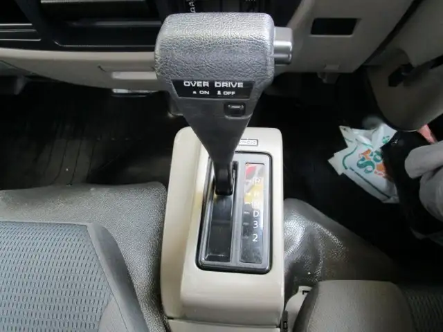 日産 アトラス 小型 平ボディ パワーゲート CBF-SQ2F24の中古トラック画像15