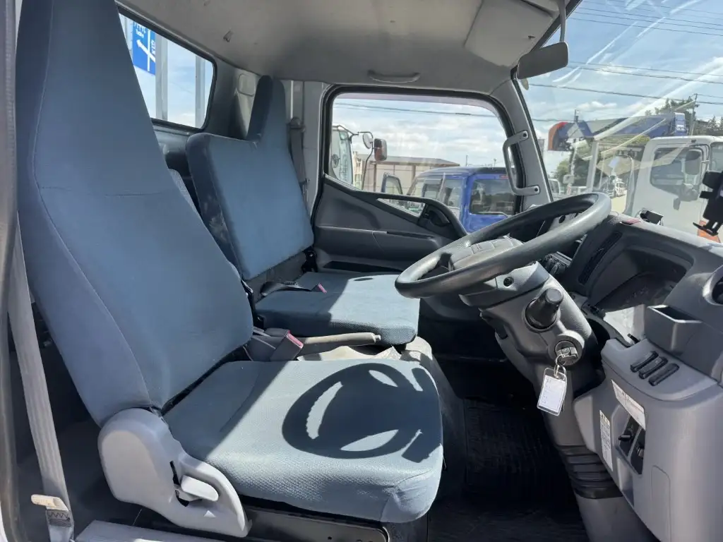 三菱 キャンター 小型 平ボディ TKG-FEB50 H28の中古トラック画像11