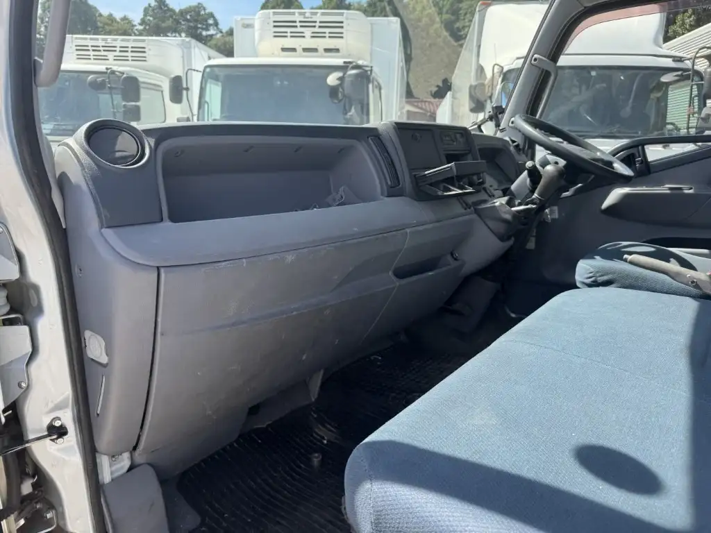 三菱 キャンター 小型 平ボディ TKG-FEB50 H28の中古トラック画像13