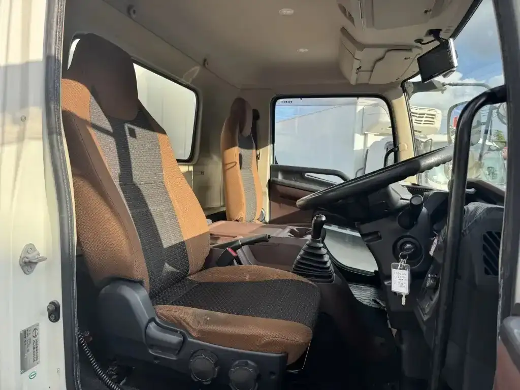 日野 レンジャー 中型/増トン 冷凍冷蔵 低温 パワーゲートの中古トラック画像10