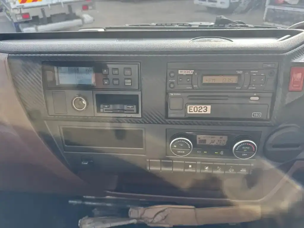 日野 レンジャー 中型/増トン 冷凍冷蔵 低温 パワーゲートの中古トラック画像12