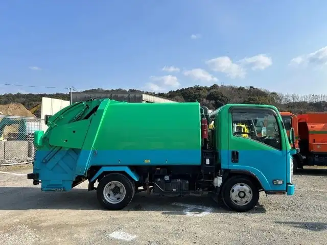 いすゞ エルフ 小型 パッカー車 プレス式 TPG-NMR85ANの中古トラック画像2