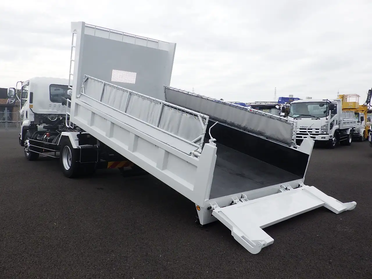 いすゞ フォワード 中型/増トン ダンプ ローダー コボレーンの中古トラック画像8