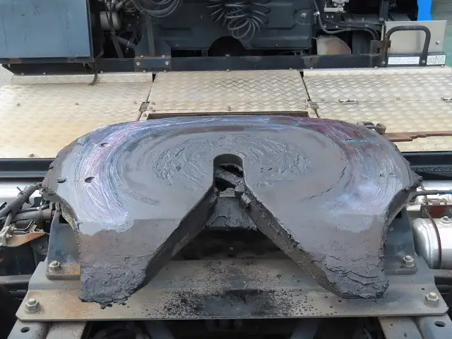 いすゞ ギガ 大型 トラクター ハイルーフ 1デフの中古トラック画像9