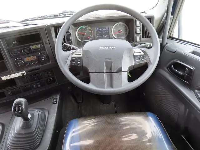 いすゞ ギガ 大型 トラクター ハイルーフ 1デフの中古トラック画像13