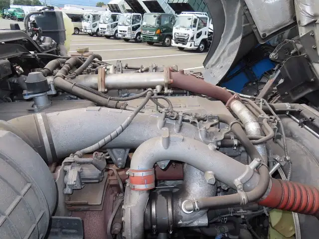 いすゞ ギガ 大型 トラクター ハイルーフ 1デフの中古トラック画像19