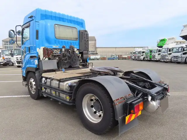 いすゞ ギガ 大型 トラクター ハイルーフ 1デフの中古トラック画像6