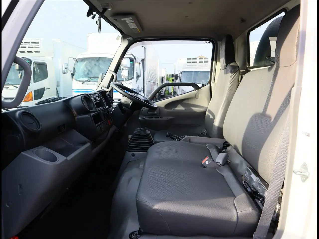 日野 デュトロ 小型 高所・建柱車 高所作業車 2RG-XZU600Xの中古トラック画像12