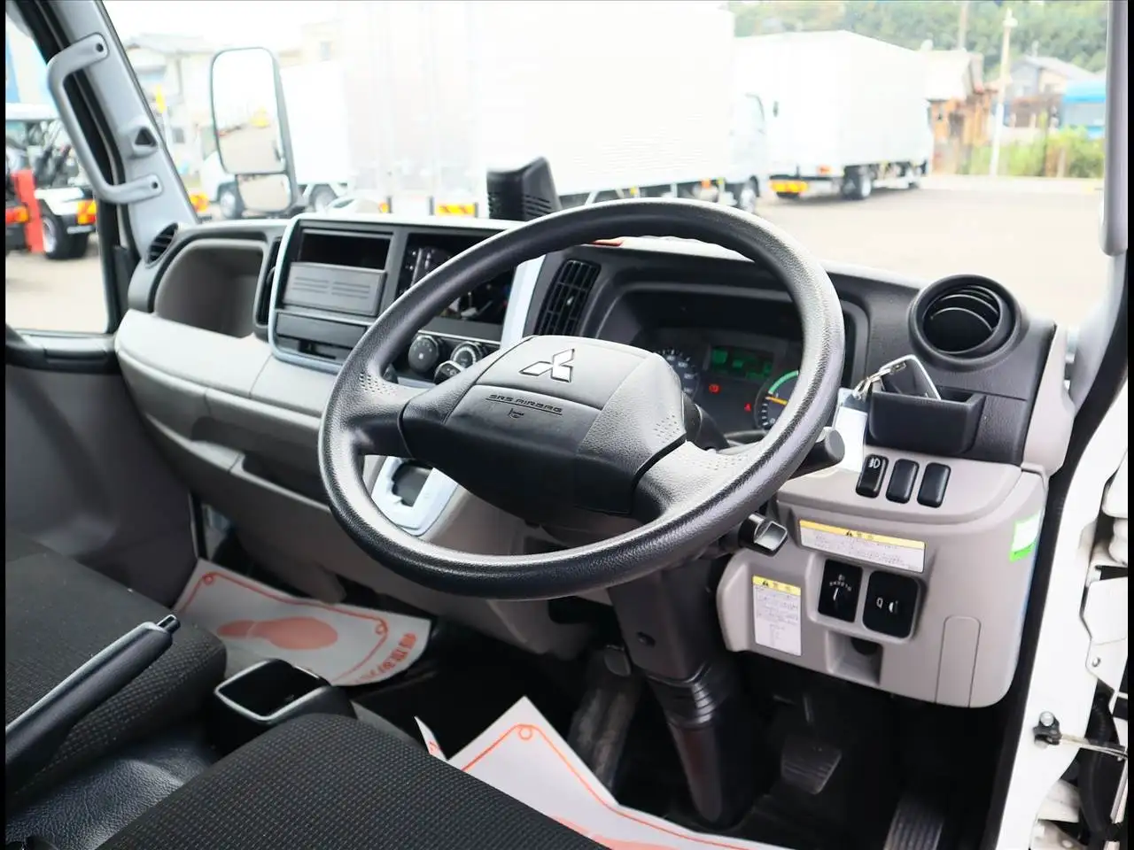 三菱 キャンター 小型 シャーシ 2RG-FEA20 R4の中古トラック画像9