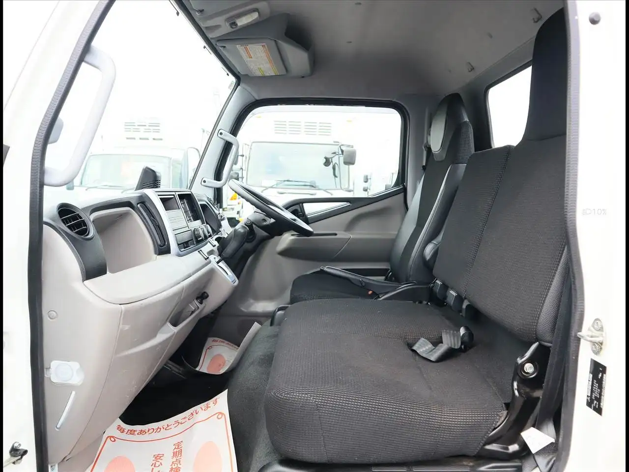 三菱 キャンター 小型 シャーシ 2RG-FEA20 R4の中古トラック画像8
