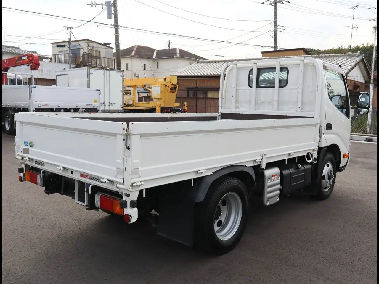 日野 デュトロ 小型 平ボディ 2RG-XZU605M R2の中古トラック画像3