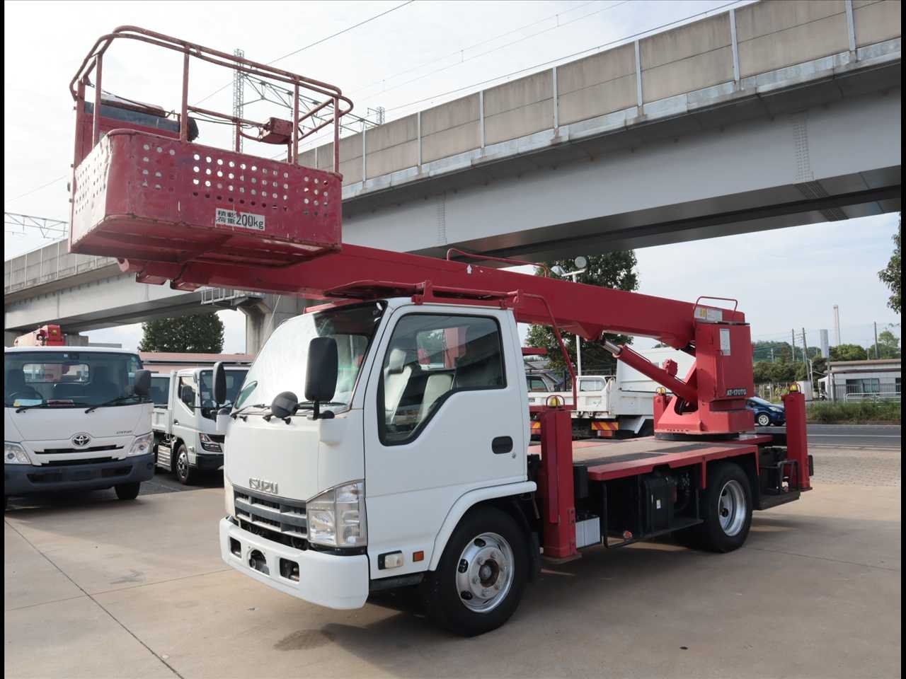 いすゞ エルフ 小型 高所・建柱車 高所作業車