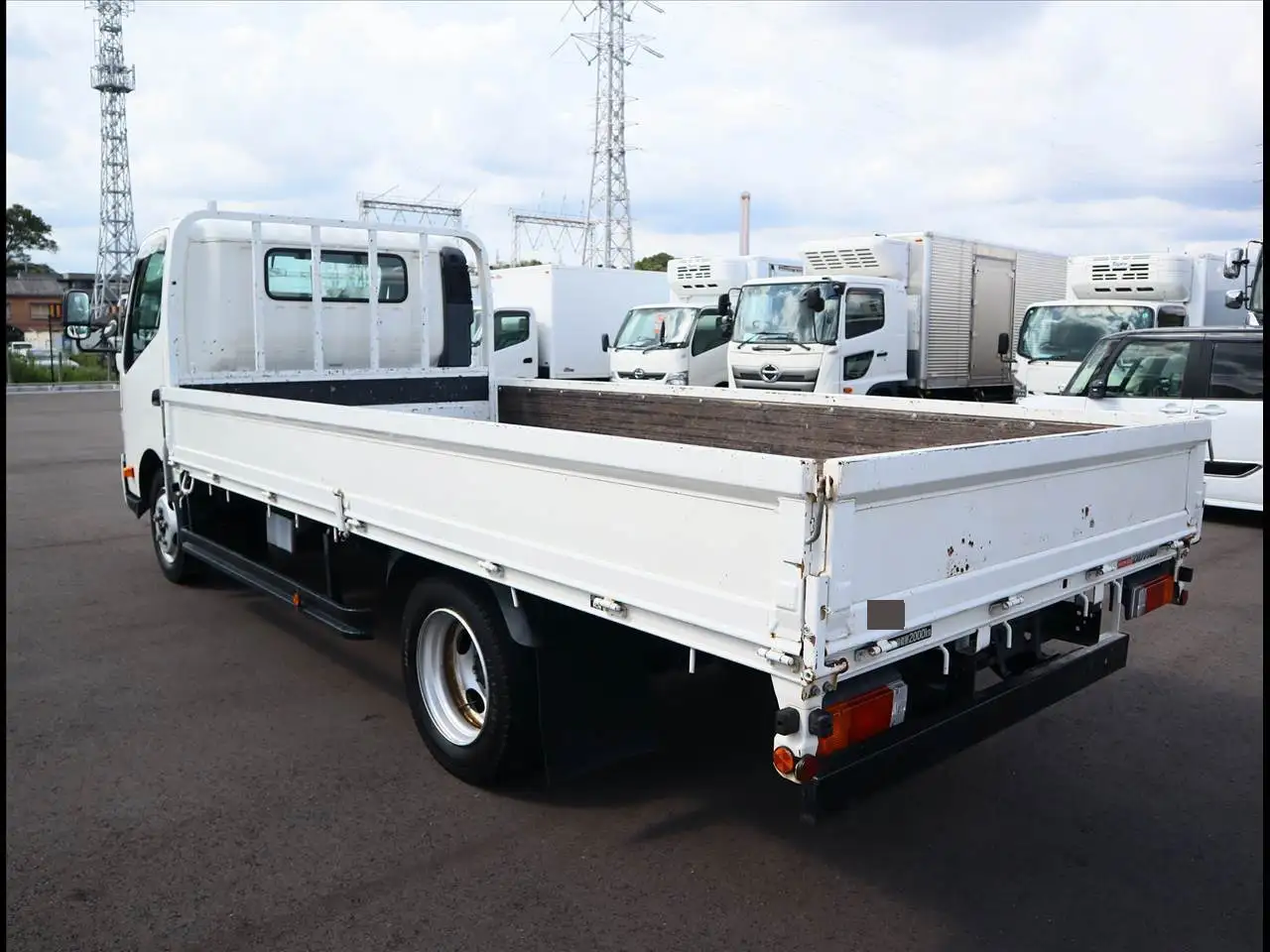 日野 デュトロ 小型 平ボディ 2RG-XZU710M R2の中古トラック画像5