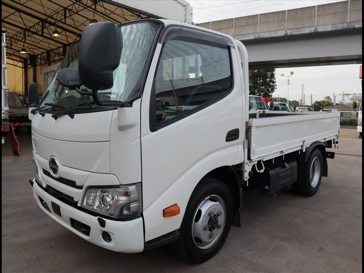 三菱 キャンター 小型 冷凍冷蔵 低温 スタンバイ の中古トラック【車両No.197318】