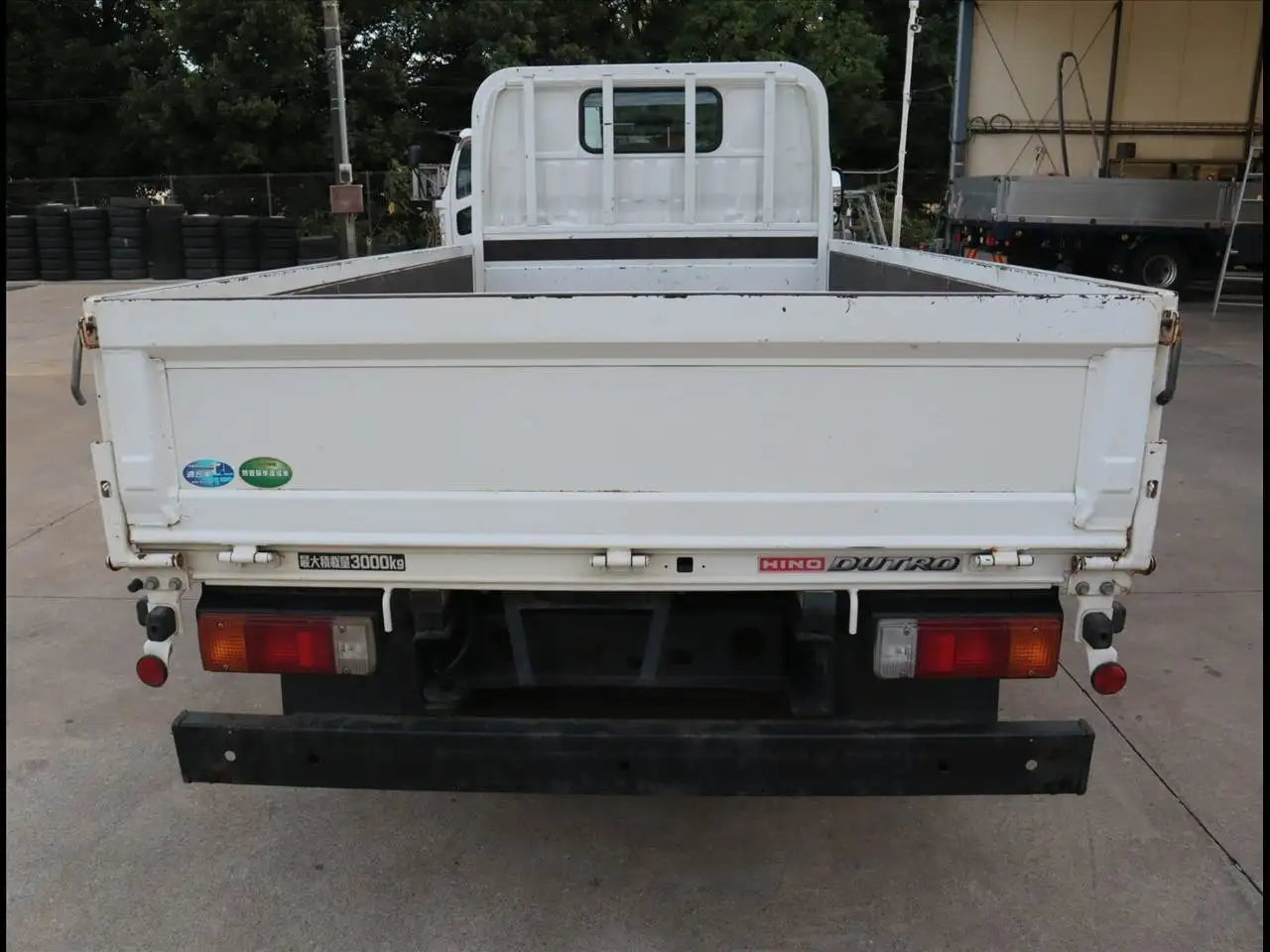 日野 デュトロ 小型 平ボディ 2KG-XZU675M R2の中古トラック画像4