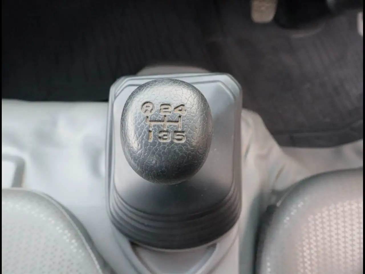 日野 デュトロ 小型 平ボディ 2KG-XZU675M R2の中古トラック画像15