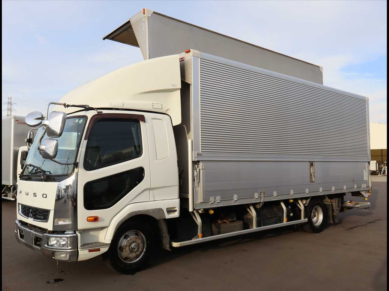 いすゞ エルフ 小型 パッカー車 プレス式 TKG-NMR85N の中古トラック【車両No.197468】