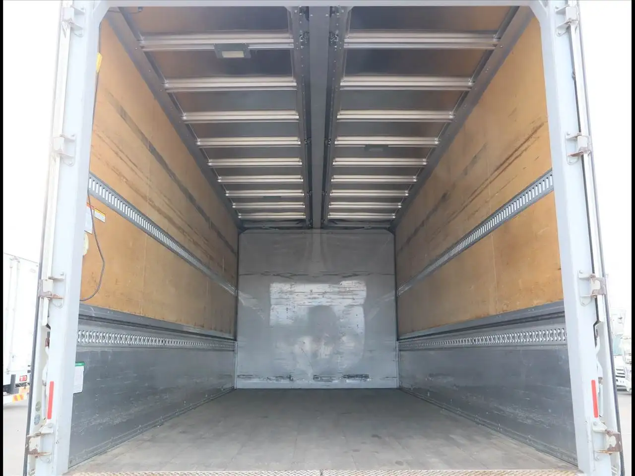 三菱 ファイター 中型/増トン ウイング パワーゲート エアサスの中古トラック画像6