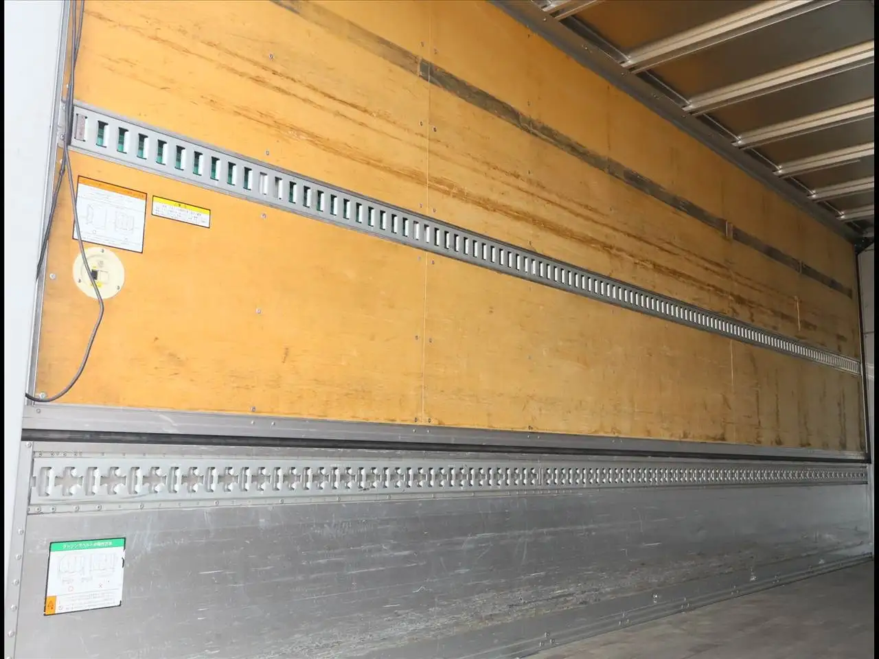 三菱 ファイター 中型/増トン ウイング パワーゲート エアサスの中古トラック画像8