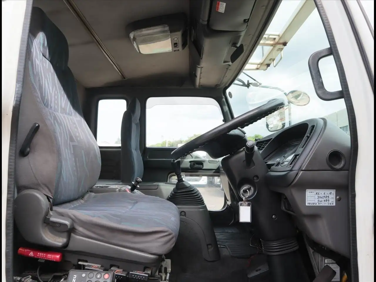 いすゞ フォワード 中型/増トン 車両重機運搬 ラジコン ウインチの中古トラック画像10
