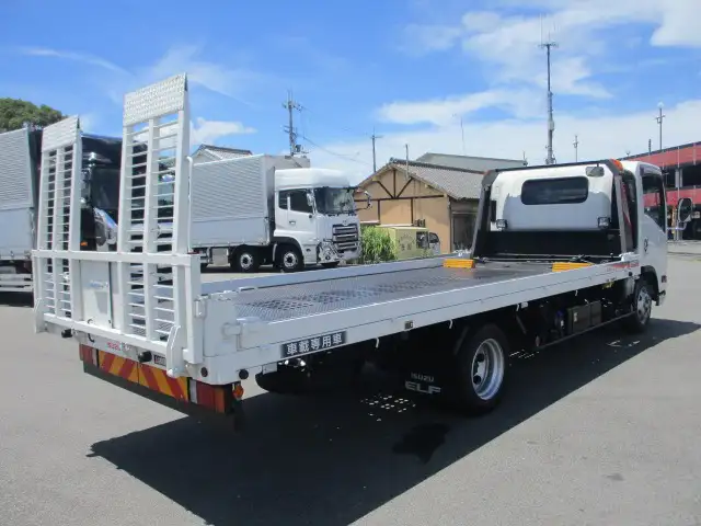 いすゞ エルフ 小型 車両重機運搬 ラジコン ウインチの中古トラック画像4