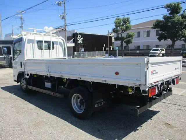 いすゞ エルフ 小型 平ボディ 2RG-NLR88AC R5の中古トラック画像6