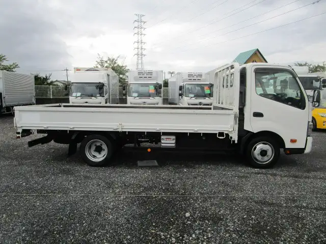 日野 デュトロ 小型 平ボディ 2RG-XZU710M R2の中古トラック画像4