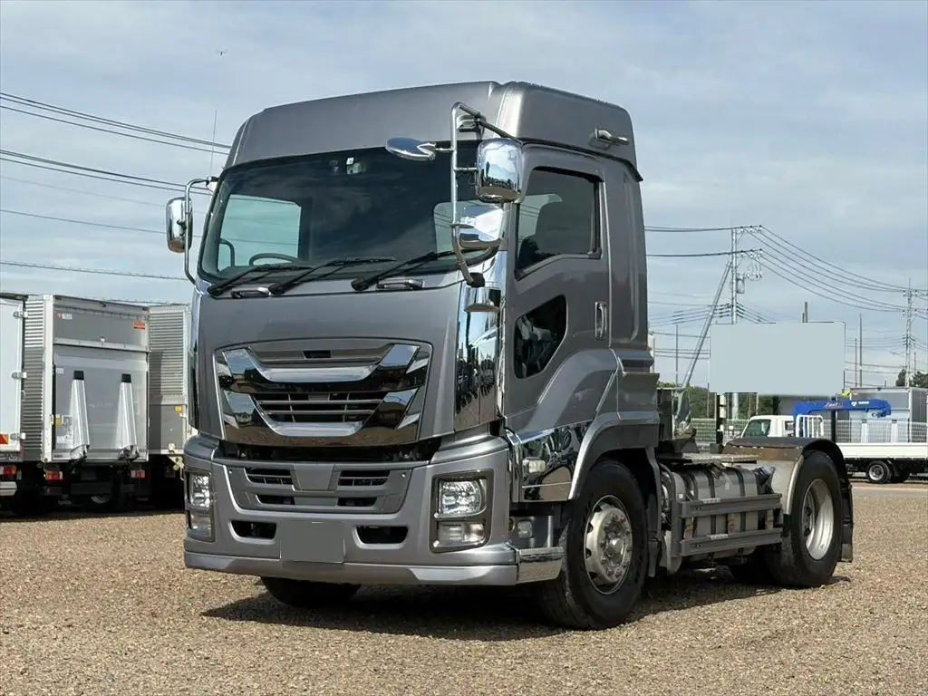 いすゞ ギガ 大型 トラクター ハイルーフ 1デフの中古トラック画像1