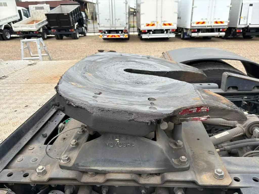 いすゞ ギガ 大型 トラクター ハイルーフ 1デフの中古トラック画像9