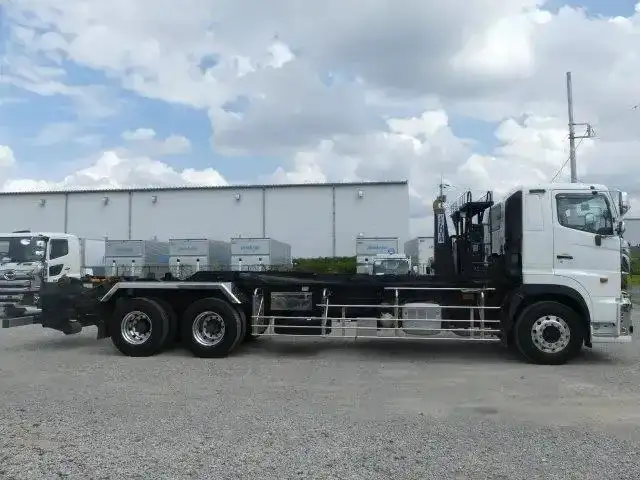 日野 プロフィア 大型 アームロール ベッド 2DG-FS1EHAの中古トラック画像4