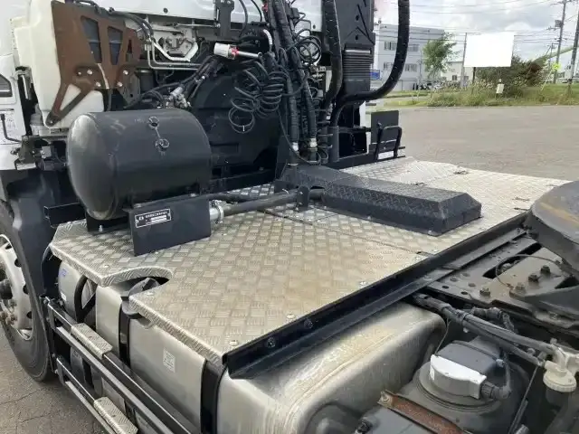 いすゞ ギガ 大型 トラクター ハイルーフ 1デフの中古トラック画像7