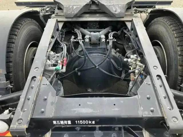 いすゞ ギガ 大型 トラクター ハイルーフ 1デフの中古トラック画像9