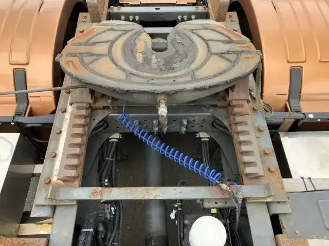ボルボ トラック 大型 トラクター ハイルーフ 1デフの中古トラック画像9
