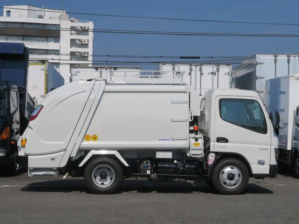 三菱 キャンター 小型 パッカー車 プレス式 2RG-FEAV0の中古トラック画像2