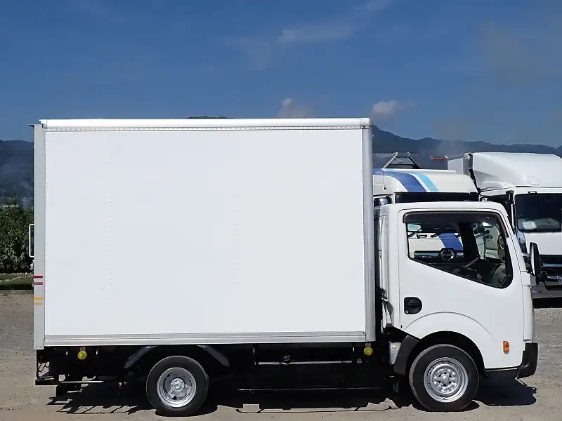 日産 アトラス 小型 アルミバン TKG-SZ2F24 H27の中古トラック画像3
