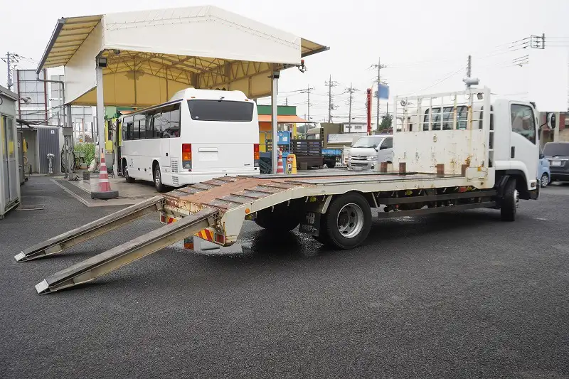 いすゞ フォワード 中型/増トン 車両重機運搬 ベッド カスタムの中古トラック画像4