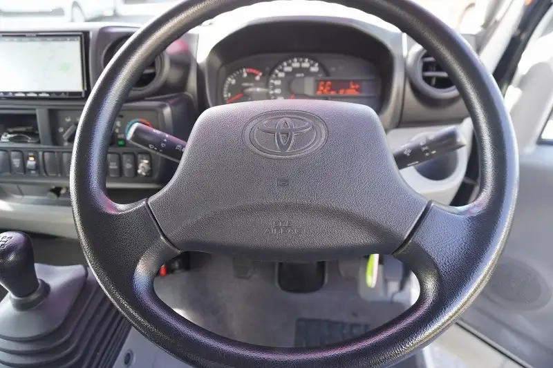 トヨタ トヨエース 小型 アルミバン パワーゲート サイドドアの中古トラック画像12