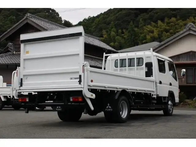 三菱 キャンター 小型 平ボディ Wキャブ パワーゲートの中古トラック画像2