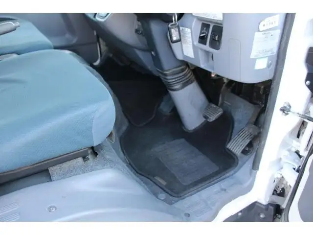 三菱 キャンター 小型 平ボディ Wキャブ パワーゲートの中古トラック画像11